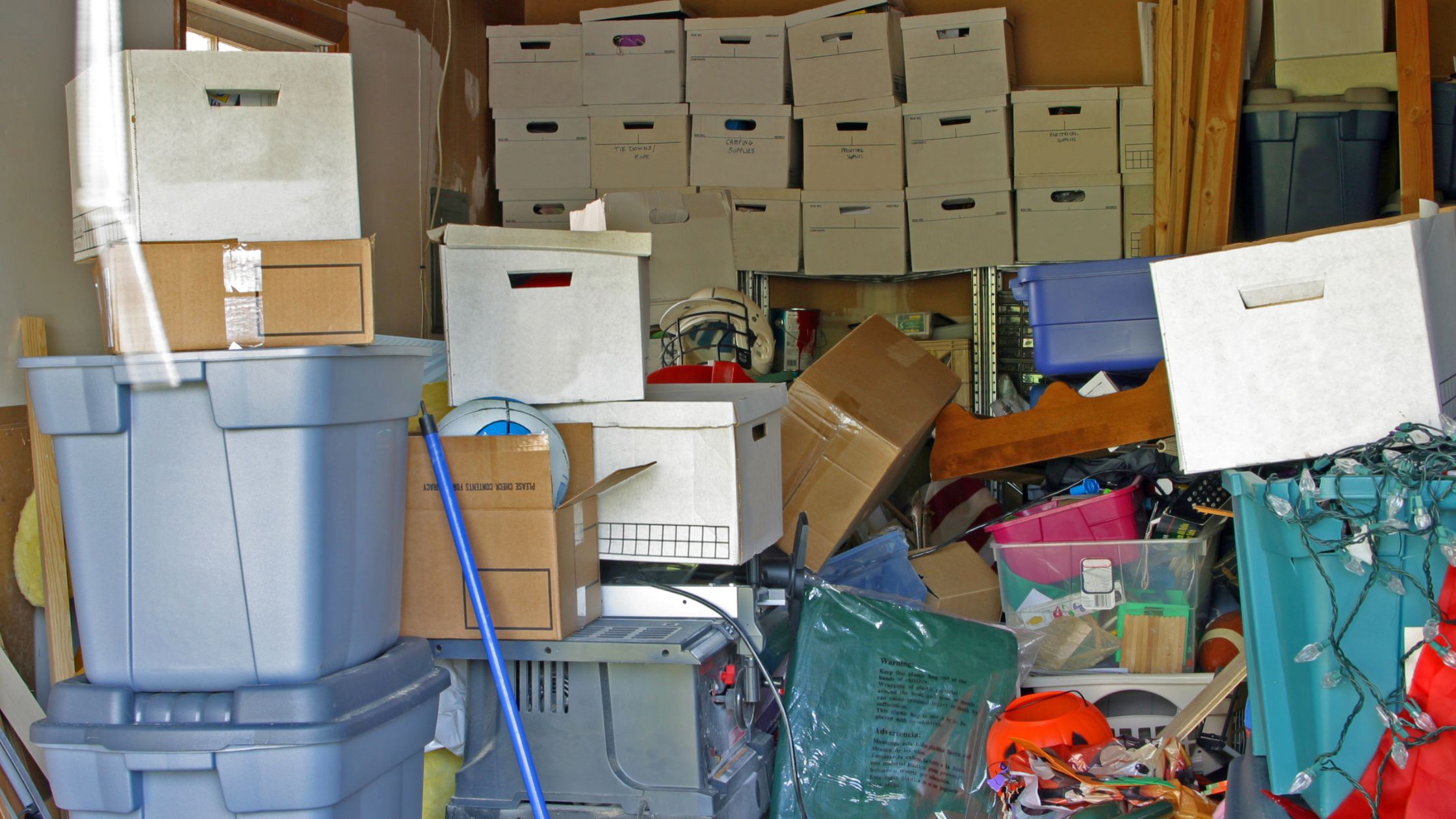 6 Tips to Minimize Clutter in Your Home