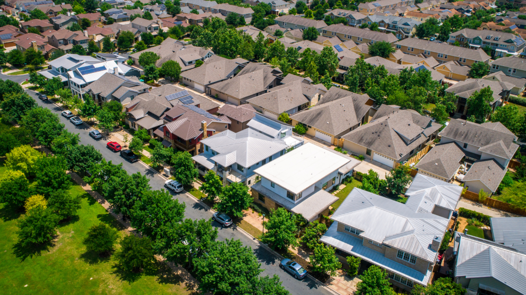 The Impact of Seasonal Changes on Real Estate Market Trends - Ron