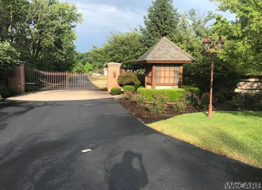 1 Estate Drive, Lima, Ohio