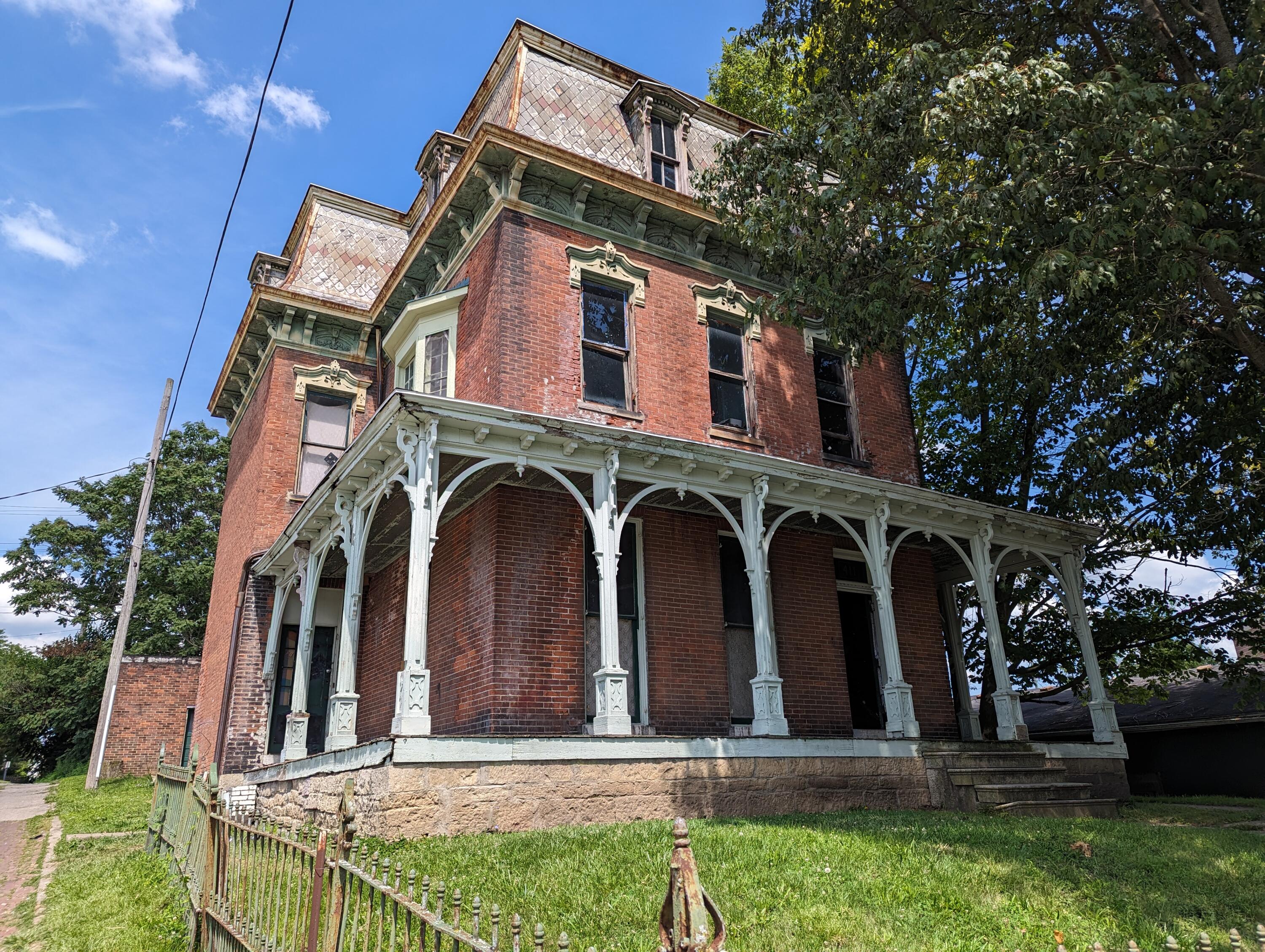411 Limestone Street, Springfield, Ohio 45505