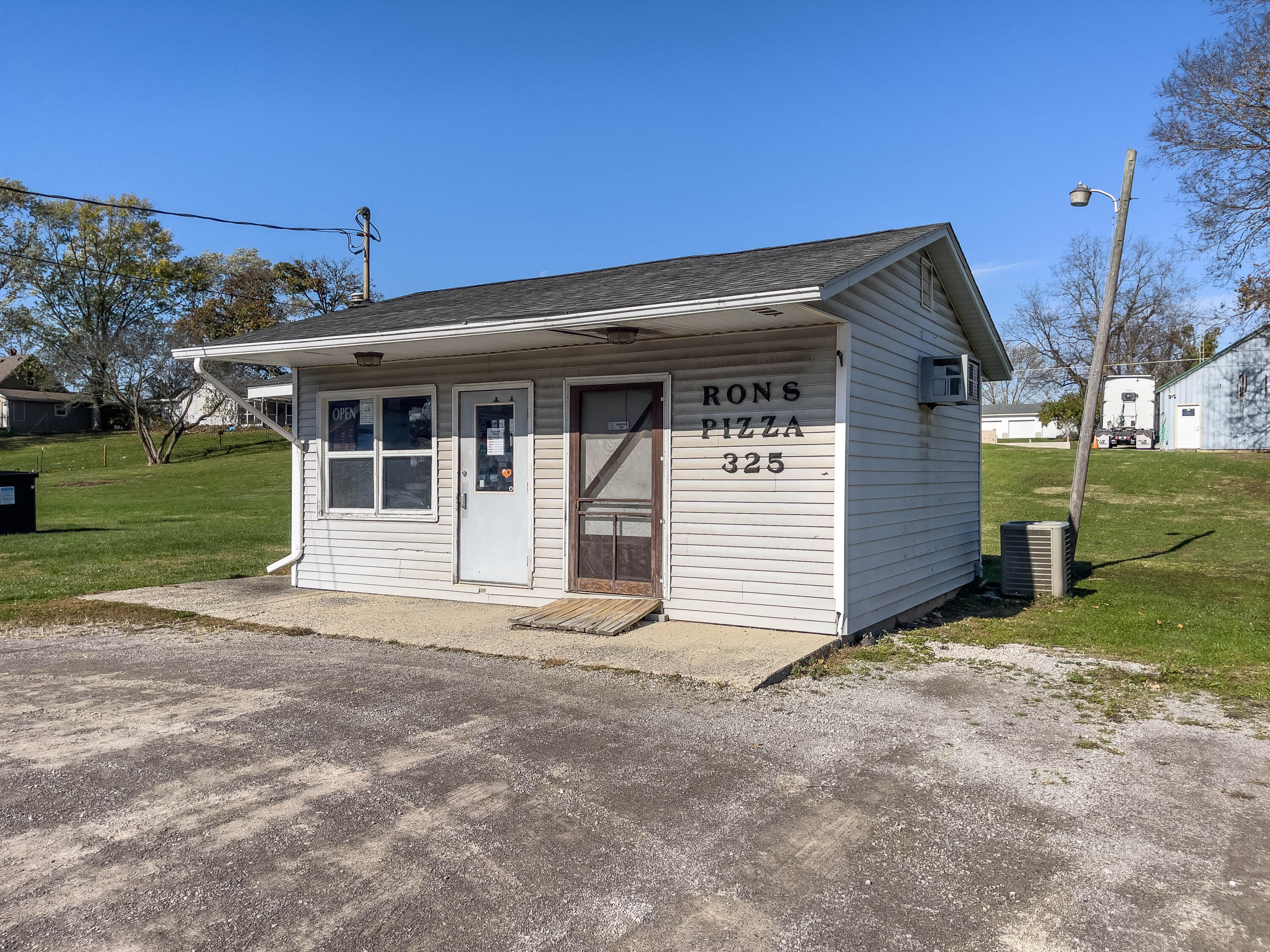 325 Cretcher Street, De Graff, Ohio 43318