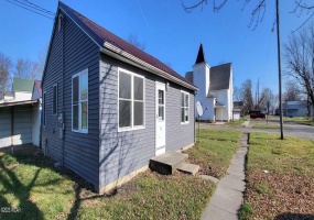 101 Perry St, Grover Hill, Ohio, 2 Bedrooms Bedrooms, ,1 BathroomBathrooms,Residential,For Sale,Perry St,302857