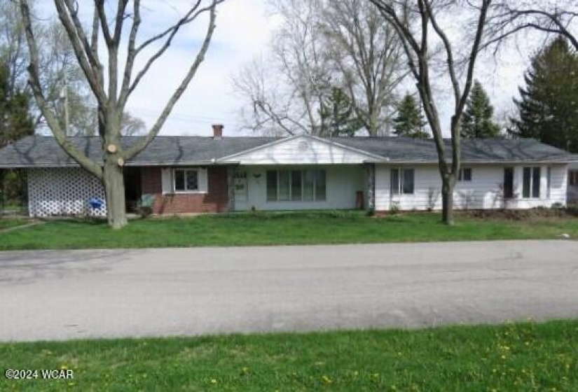 101 Maplewood Drive, Pandora, Ohio, 2 Bedrooms Bedrooms, ,1 BathroomBathrooms,Residential,For Sale,Maplewood,303323