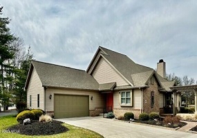 2680 Pine Shore Drive, Lima, Ohio, 2 Bedrooms Bedrooms, ,2 BathroomsBathrooms,Residential,For Sale,Pine Shore,303559
