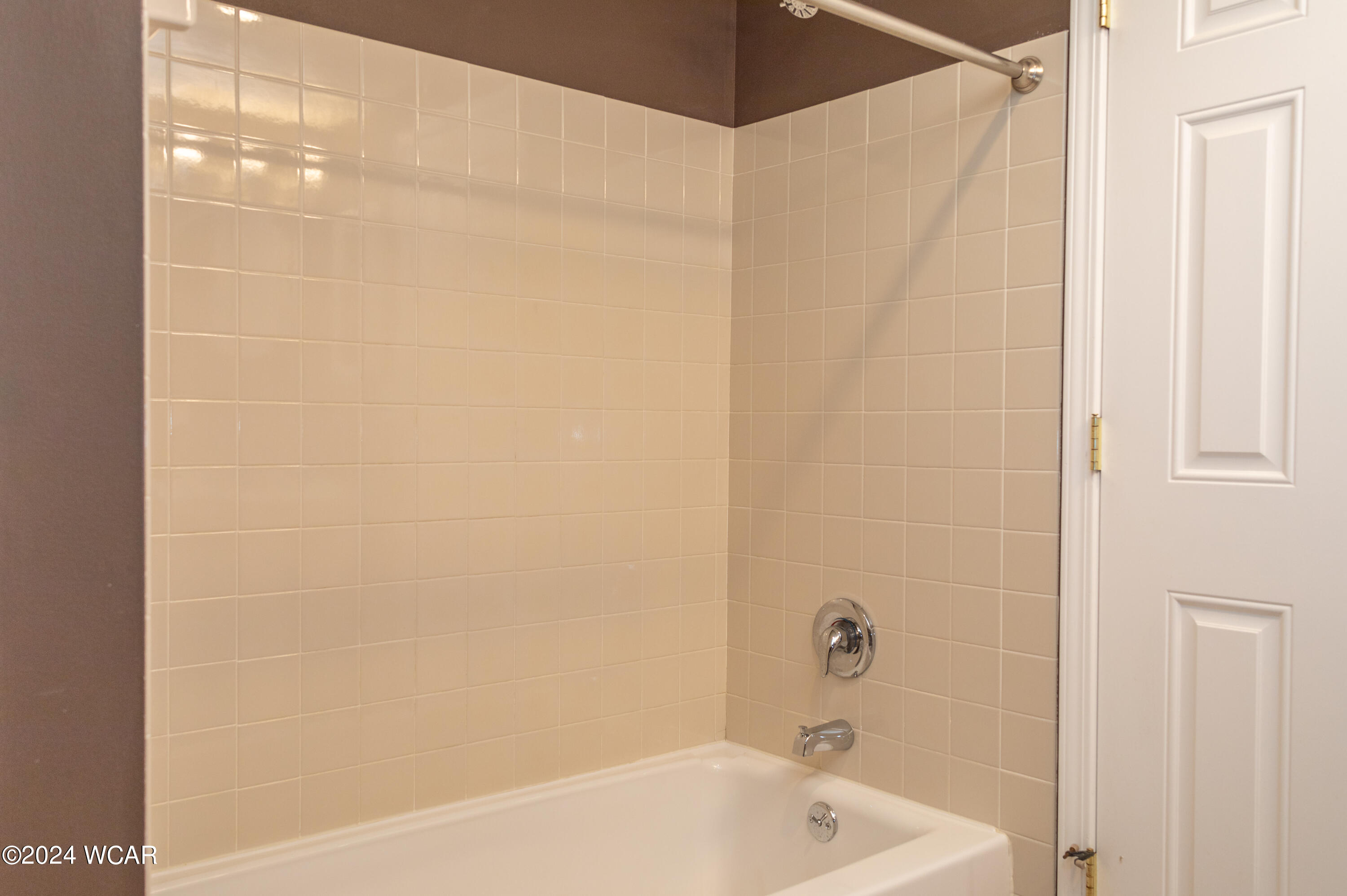 16896 Long Judson Road, Bowling Green, Ohio