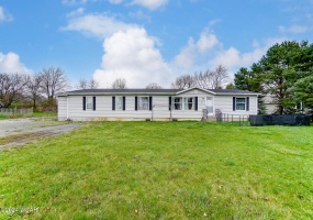 315 Westwood Drive, Middle Point, Ohio, 3 Bedrooms Bedrooms, ,2 BathroomsBathrooms,Residential,For Sale,Westwood,303616