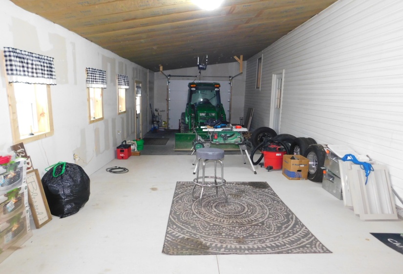 Residence Garage