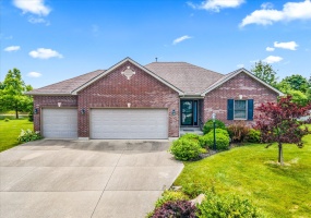 1190 Pond View Drive, Troy, Ohio 45373, 3 Bedrooms Bedrooms, ,2 BathroomsBathrooms,Residential,For Sale,Pond View,1032379