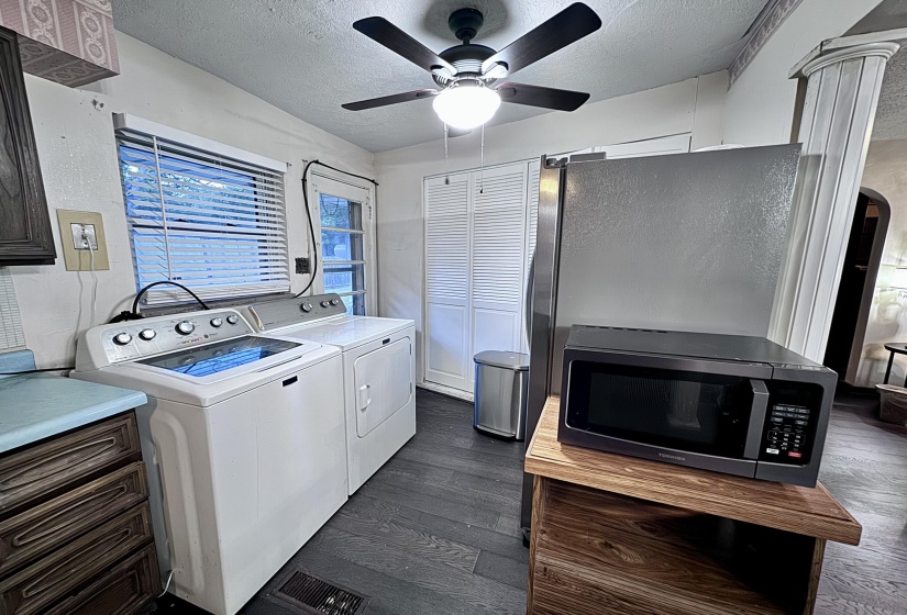 3020 uplands laundry room