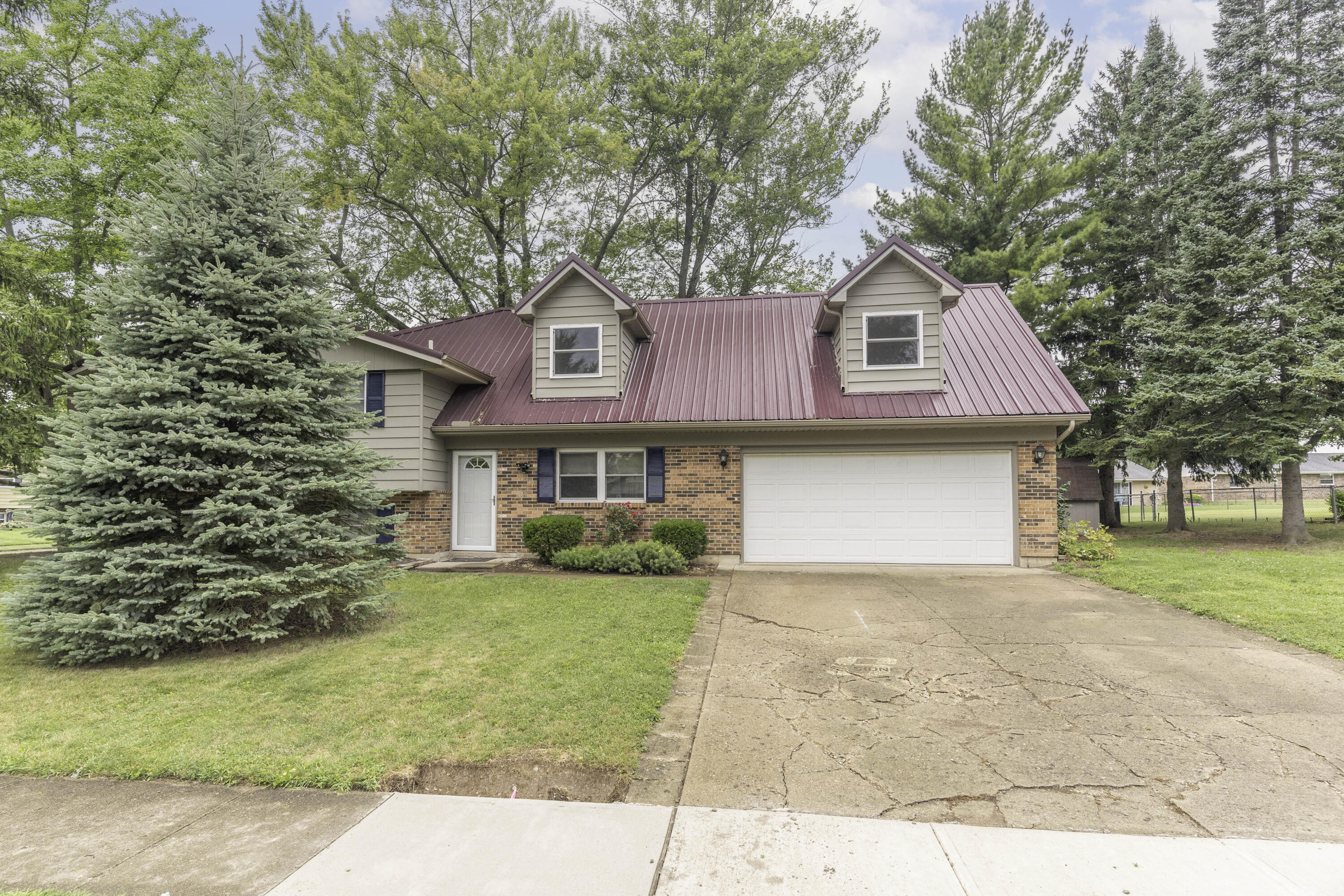 2303 Armstrong Drive, Sidney, Ohio 45365