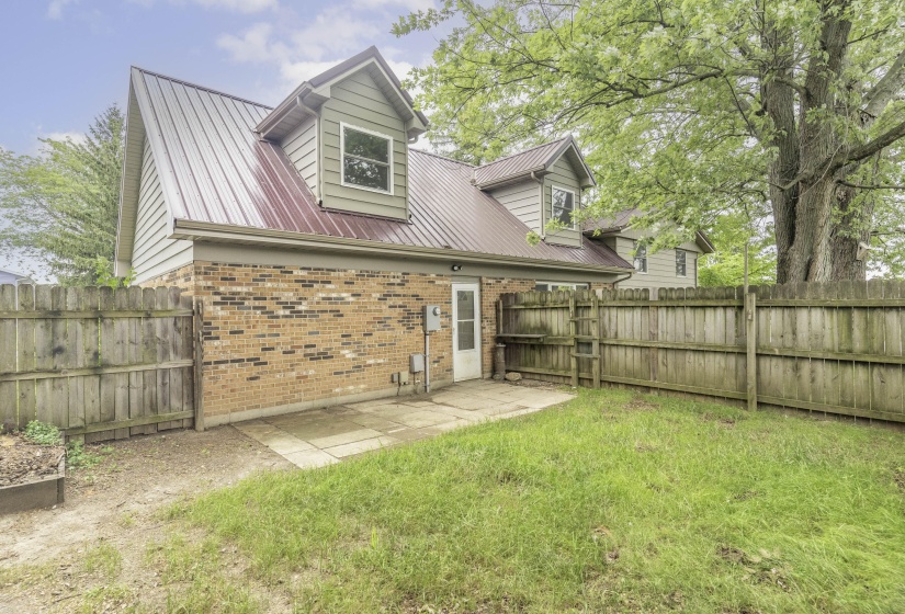 2303 Armstrong, Sidney-39