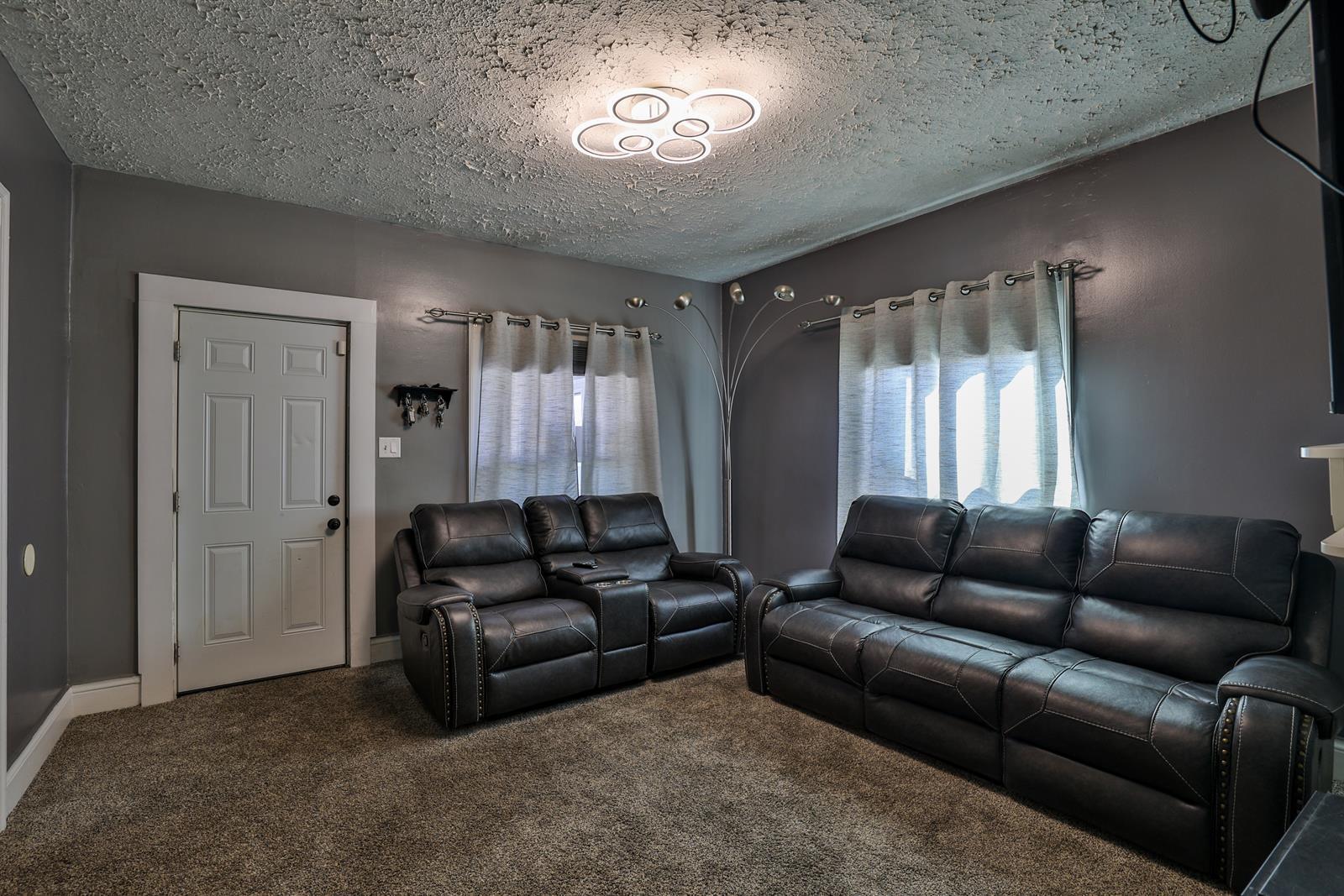 921 Oak Street, Springfield, Ohio 45505