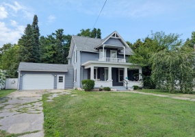 210 Henry Street, Urbana, Ohio 43078, 4 Bedrooms Bedrooms, ,2 BathroomsBathrooms,Residential,For Sale,Henry,1033892