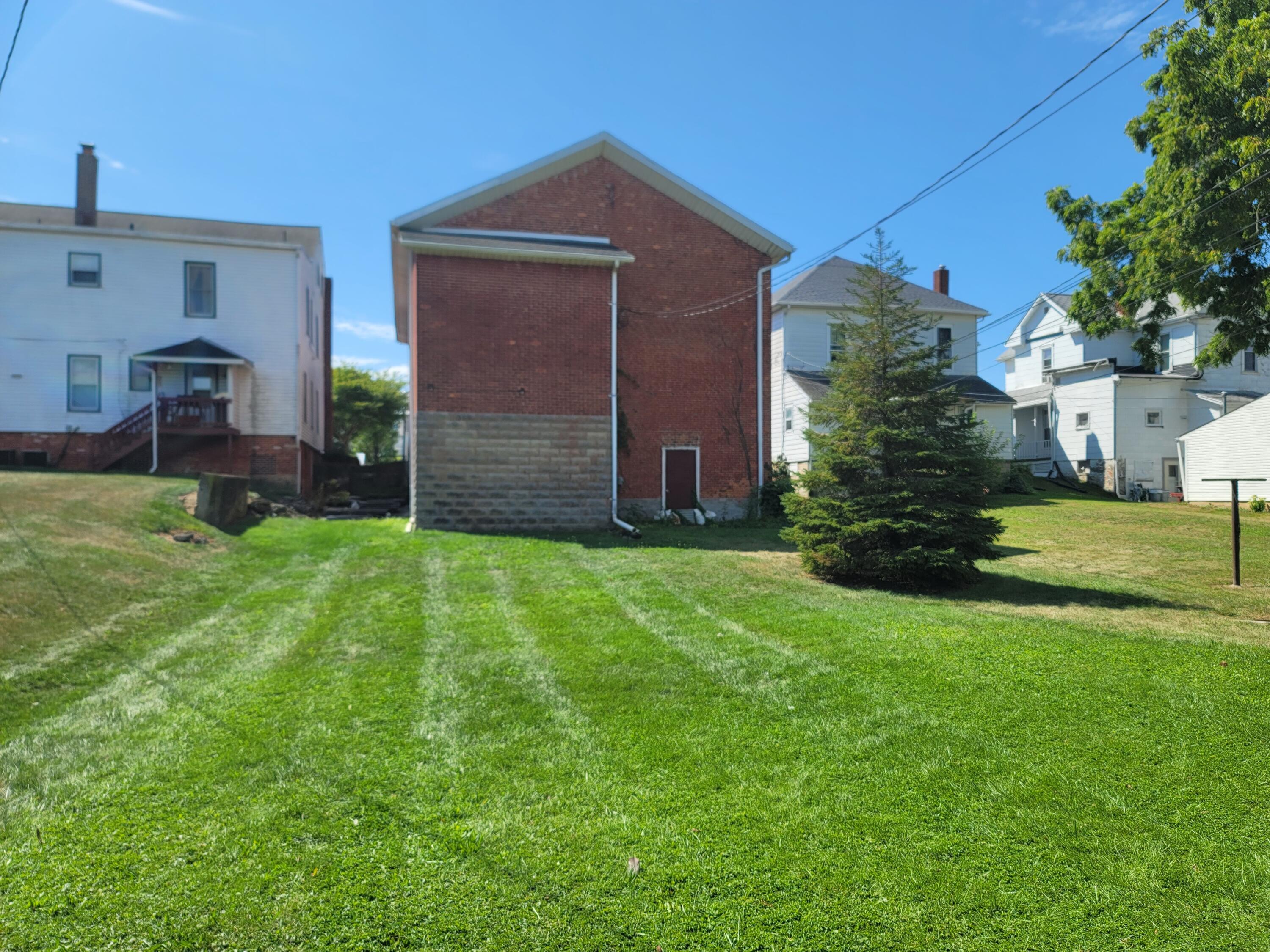 210 Auglaize Street, Wapakoneta, Ohio 45895