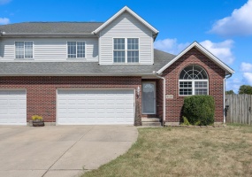 3112 Sioux Drive, Piqua, Ohio 45356, 4 Bedrooms Bedrooms, ,2 BathroomsBathrooms,Residential,For Sale,Sioux,1034181