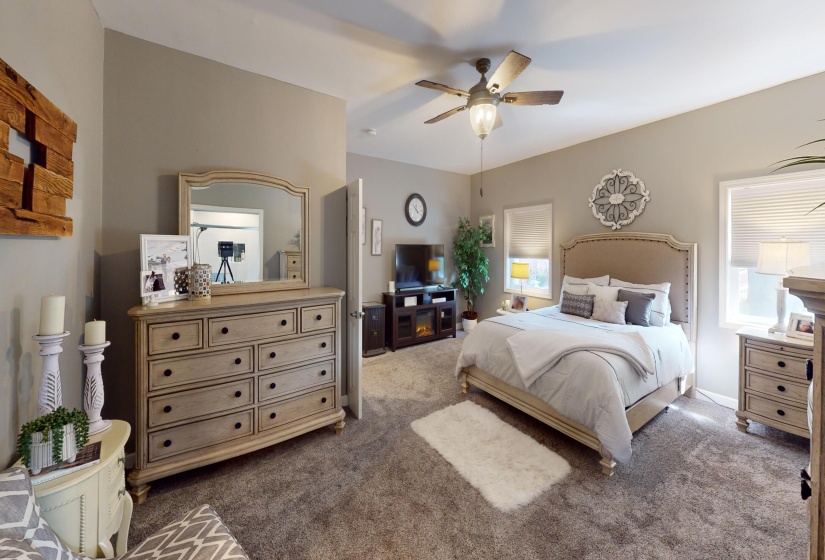 251-Dogwood-Dr-Bedroom