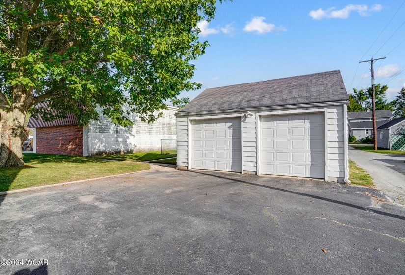 236 Ash Avenue, Findlay, Ohio, 4 Bedrooms Bedrooms, ,2 BathroomsBathrooms,Residential,For Sale,Ash,305177