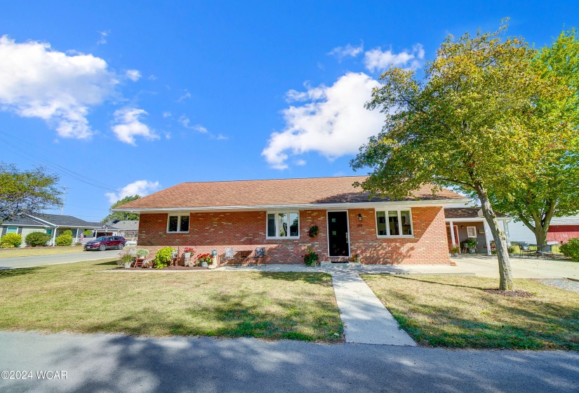 201 Ohio Street, Waynesfield, Ohio, 2 Bedrooms Bedrooms, ,1 BathroomBathrooms,Residential,For Sale,Ohio,305184