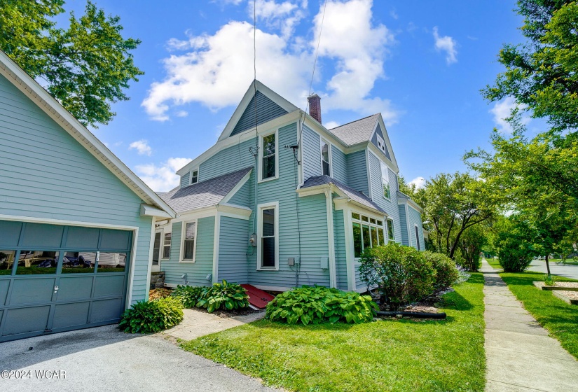 300 1st Street, Findlay, Ohio, 4 Bedrooms Bedrooms, ,3 BathroomsBathrooms,Residential,For Sale,1st,304484