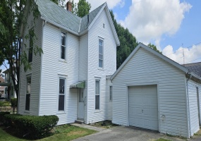 102 Court Street, Wapakoneta, Ohio 45895, 2 Bedrooms Bedrooms, ,1 BathroomBathrooms,Residential,For Sale,Court,1034045