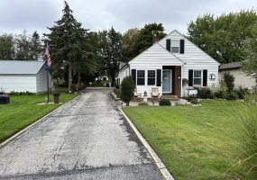 337 Defiance Road, Saint Marys, Ohio 45885, 3 Bedrooms Bedrooms, ,1 BathroomBathrooms,Residential,For Sale,Defiance,1034735