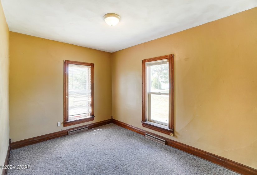 401 Main Street, Oakwood, Ohio, 3 Bedrooms Bedrooms, ,1 BathroomBathrooms,Residential,For Sale,Main,304622
