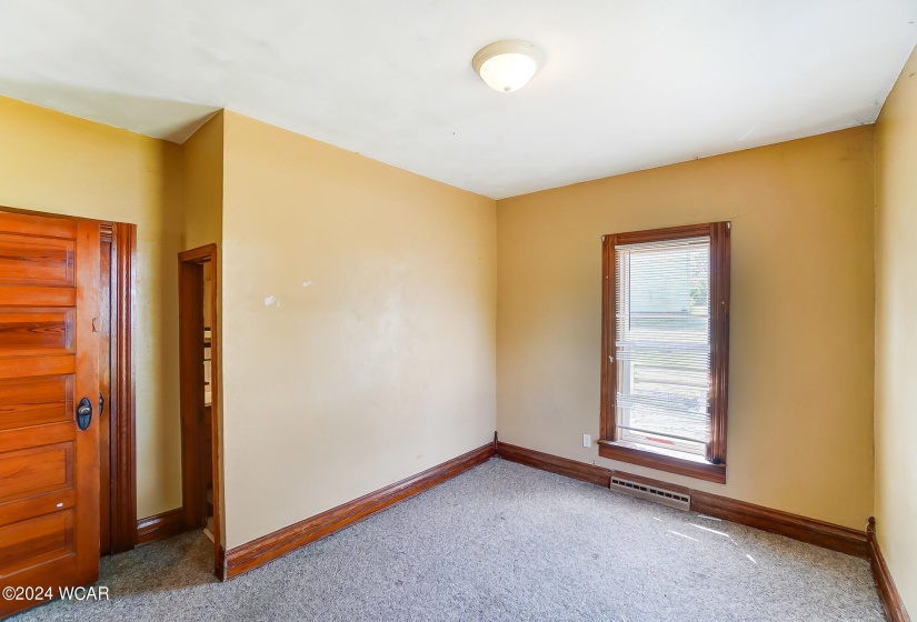 401 Main Street, Oakwood, Ohio, 3 Bedrooms Bedrooms, ,1 BathroomBathrooms,Residential,For Sale,Main,304622