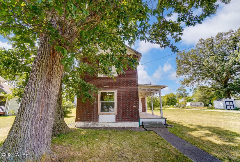 401 Main Street, Oakwood, Ohio, 3 Bedrooms Bedrooms, ,1 BathroomBathrooms,Residential,For Sale,Main,304622