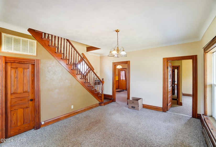 401 Main Street, Oakwood, Ohio, 3 Bedrooms Bedrooms, ,1 BathroomBathrooms,Residential,For Sale,Main,304622