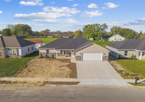 1308 Arrowhead Drive, Piqua, Ohio 45356, 3 Bedrooms Bedrooms, ,2 BathroomsBathrooms,Residential,For Sale,Arrowhead,1035000