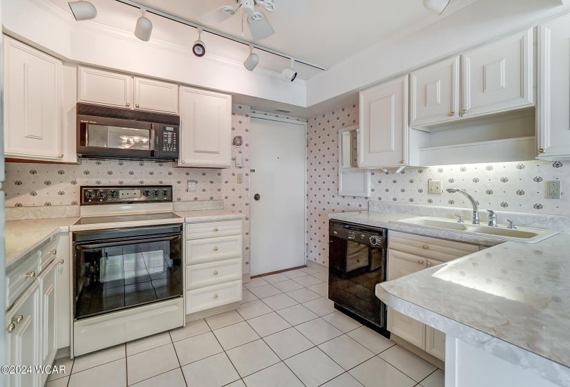 1755 Shawnee Road, Lima, Ohio, 2 Bedrooms Bedrooms, ,2 BathroomsBathrooms,Residential,For Sale,Shawnee,303941