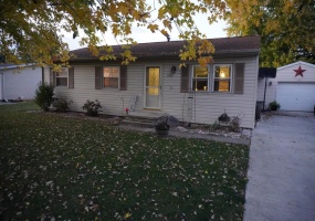 306 Jefferson Street, Wapakoneta, Ohio 45895, 3 Bedrooms Bedrooms, ,1 BathroomBathrooms,Residential,For Sale,Jefferson,1035194