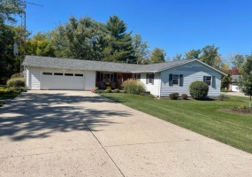 1101 Stephens Road, Sidney, Ohio 45365, 3 Bedrooms Bedrooms, ,2 BathroomsBathrooms,Residential,For Sale,Stephens,1035239