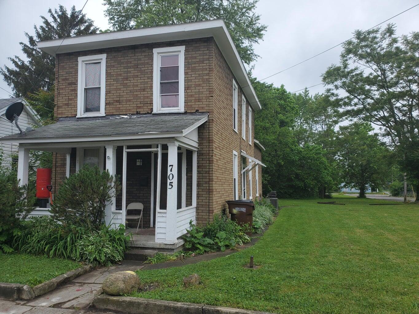 705 York Street, Springfield, Ohio 45505