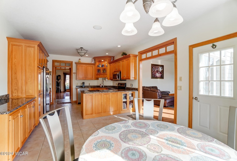 3006 Lakeshore Dr Drive, Lima, Ohio, 5 Bedrooms Bedrooms, ,4 BathroomsBathrooms,Residential,For Sale,Lakeshore Dr,305537