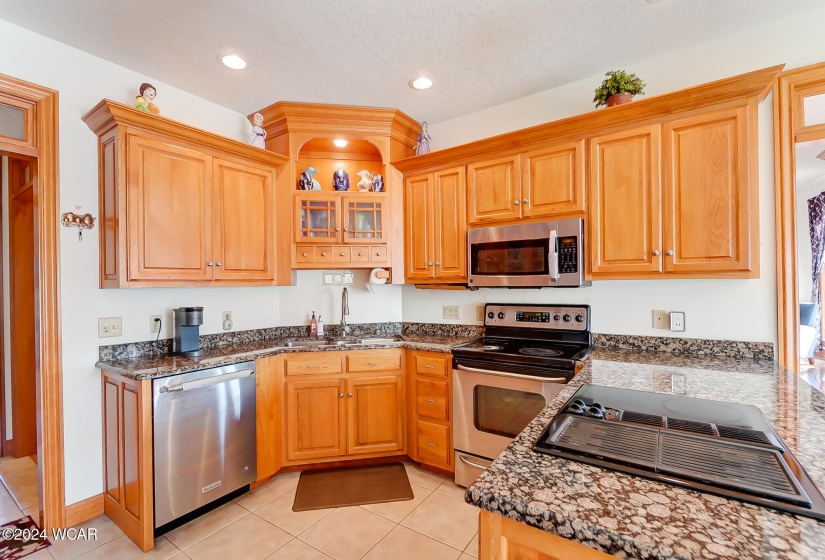 3006 Lakeshore Dr Drive, Lima, Ohio, 5 Bedrooms Bedrooms, ,4 BathroomsBathrooms,Residential,For Sale,Lakeshore Dr,305537