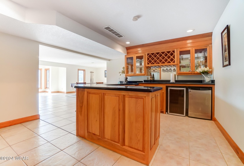 3006 Lakeshore Dr Drive, Lima, Ohio, 5 Bedrooms Bedrooms, ,4 BathroomsBathrooms,Residential,For Sale,Lakeshore Dr,305537