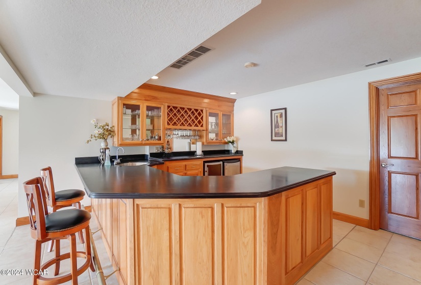 3006 Lakeshore Dr Drive, Lima, Ohio, 5 Bedrooms Bedrooms, ,4 BathroomsBathrooms,Residential,For Sale,Lakeshore Dr,305537