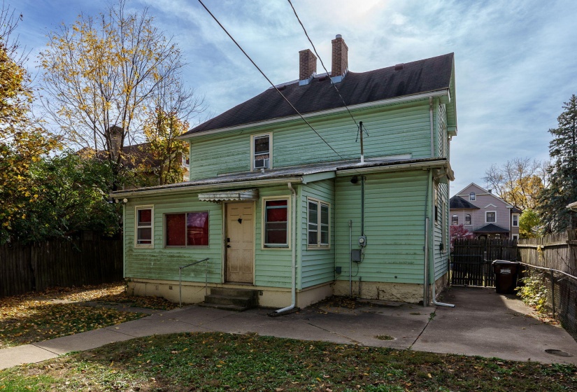 41-web-or-mls-376-stanton-ave