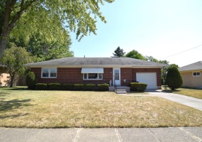 2606 Cavins Drive, Springfield, Ohio 45503, 3 Bedrooms Bedrooms, ,1 BathroomBathrooms,Residential,For Sale,Cavins,1034313