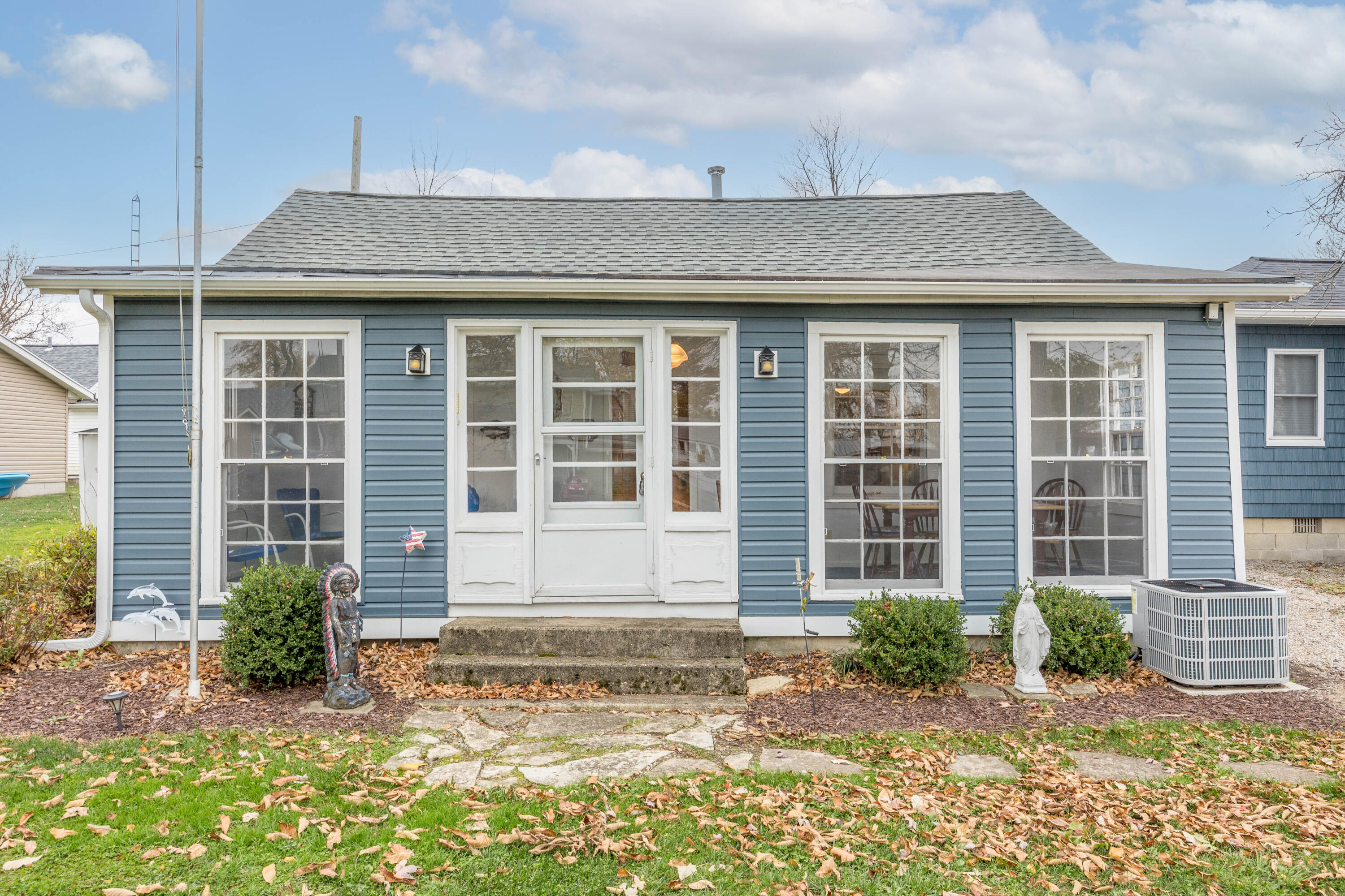 9622 Cottage Grove Avenue, Lakeview, Ohio 43331