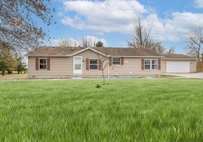 100 Main Street, Waynesfield, Ohio 45896, 4 Bedrooms Bedrooms, ,3 BathroomsBathrooms,Multi Family,For Sale,Main,1035598