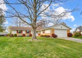 1027 Regan Lane, Springfield, Ohio 45503, 4 Bedrooms Bedrooms, ,2 BathroomsBathrooms,Residential,For Sale,Regan,1035611