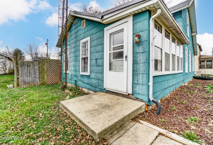 106 Railroad Street, Middle Point, Ohio, 4 Bedrooms Bedrooms, ,1 BathroomBathrooms,Residential,For Sale,Railroad,305686