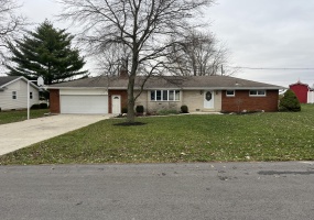 1604 Rosewood Drive, Wapakoneta, Ohio 45895, 3 Bedrooms Bedrooms, ,1 BathroomBathrooms,Residential,For Sale,Rosewood,1035652