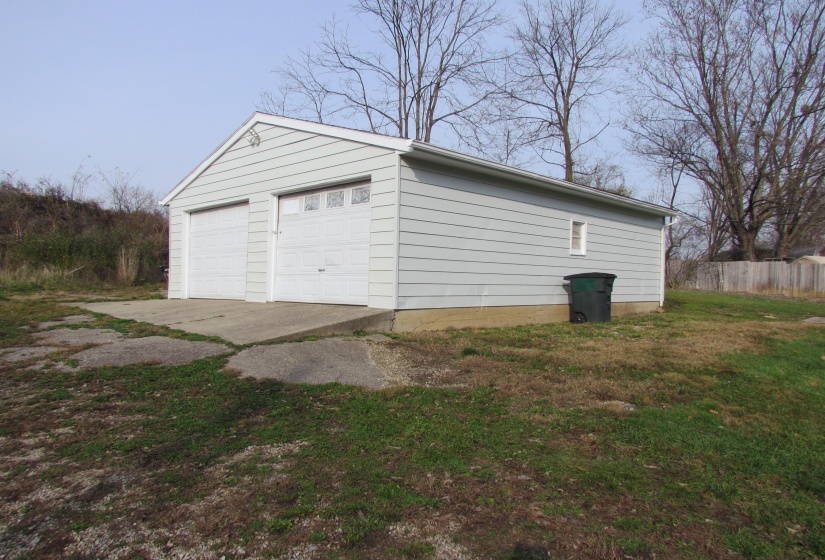 Detached Garage