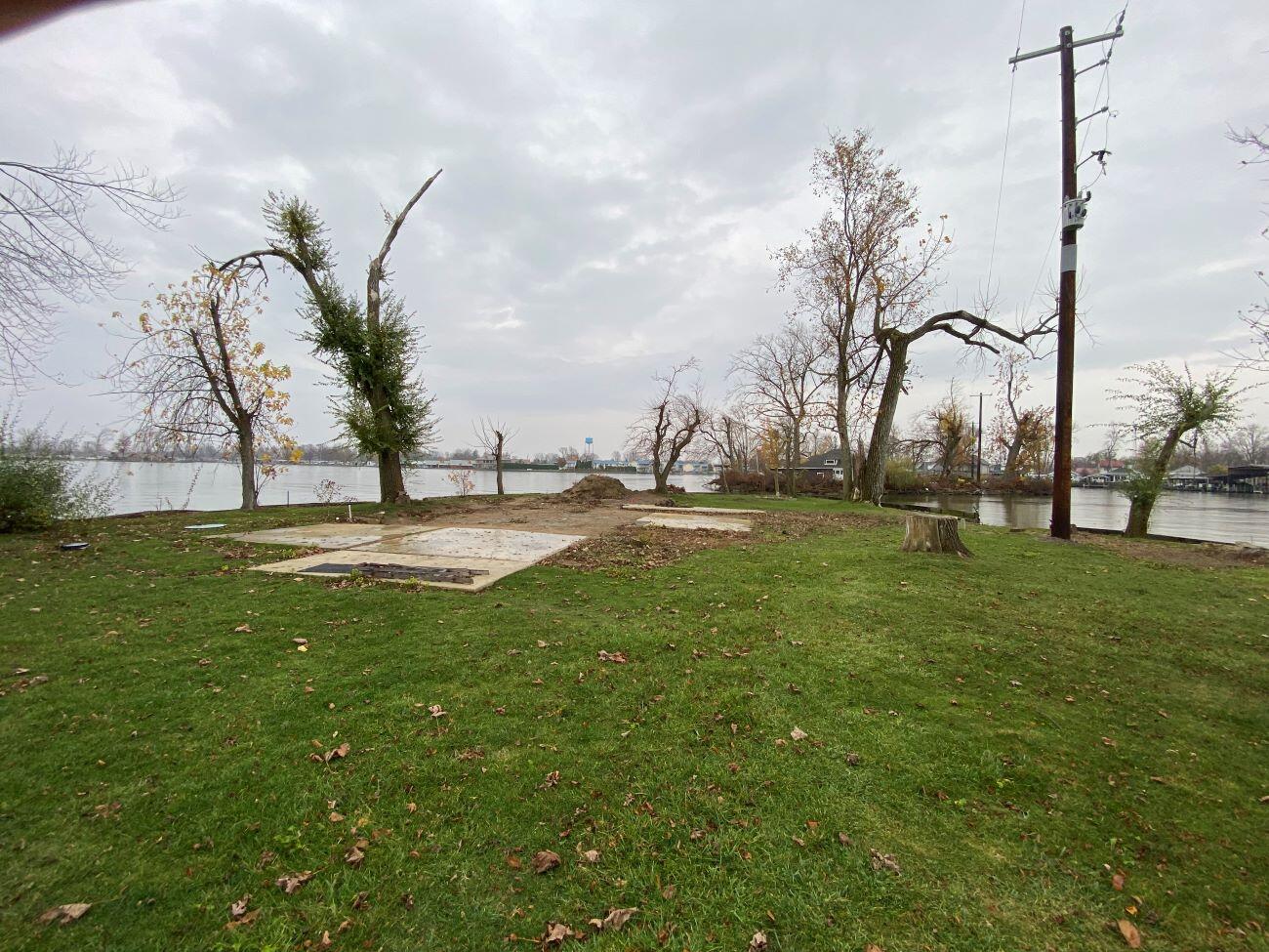 . Oak Island, Russells Point, Ohio 43348