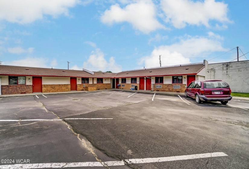 1327 Bellefontaine Avenue, Lima, Ohio, ,Commercial Sale,For Sale,Bellefontaine,304857