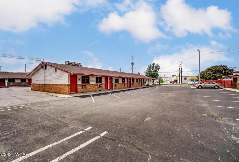 1327 Bellefontaine Avenue, Lima, Ohio, ,Commercial Sale,For Sale,Bellefontaine,304857