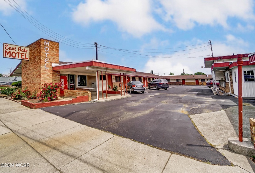 1327 Bellefontaine Avenue, Lima, Ohio, ,Commercial Sale,For Sale,Bellefontaine,304857